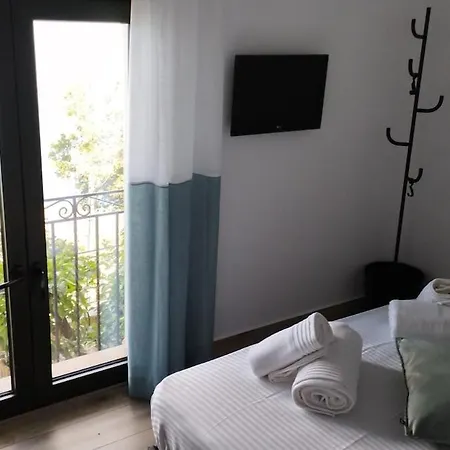 Urania - Kitries Appartement *