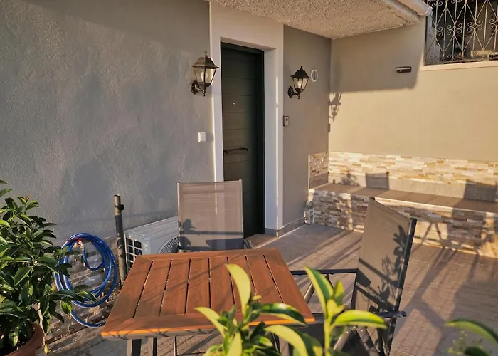 Urania - Kitries Appartement